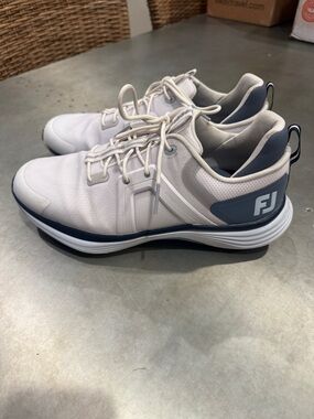 FootJoy Men's Hyperflex size 10 wide